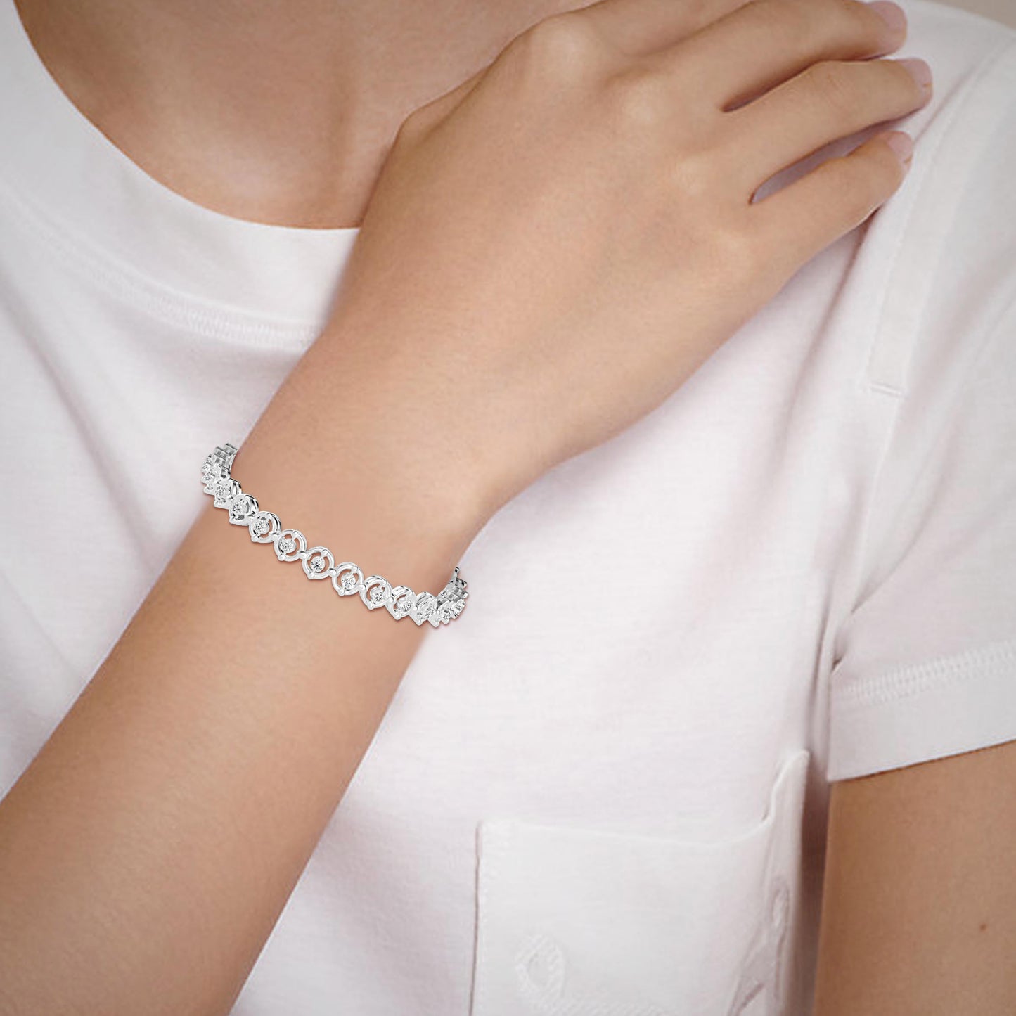 Gyrate Diamond Tennis Bracelet Platinum