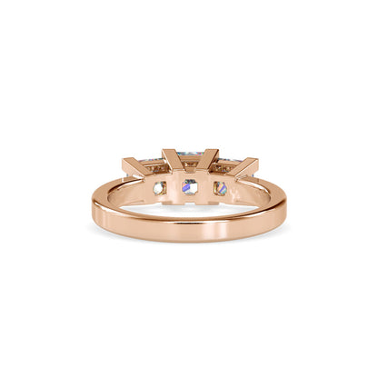 Three Chalkly Stone Diamond Ring Rose gold