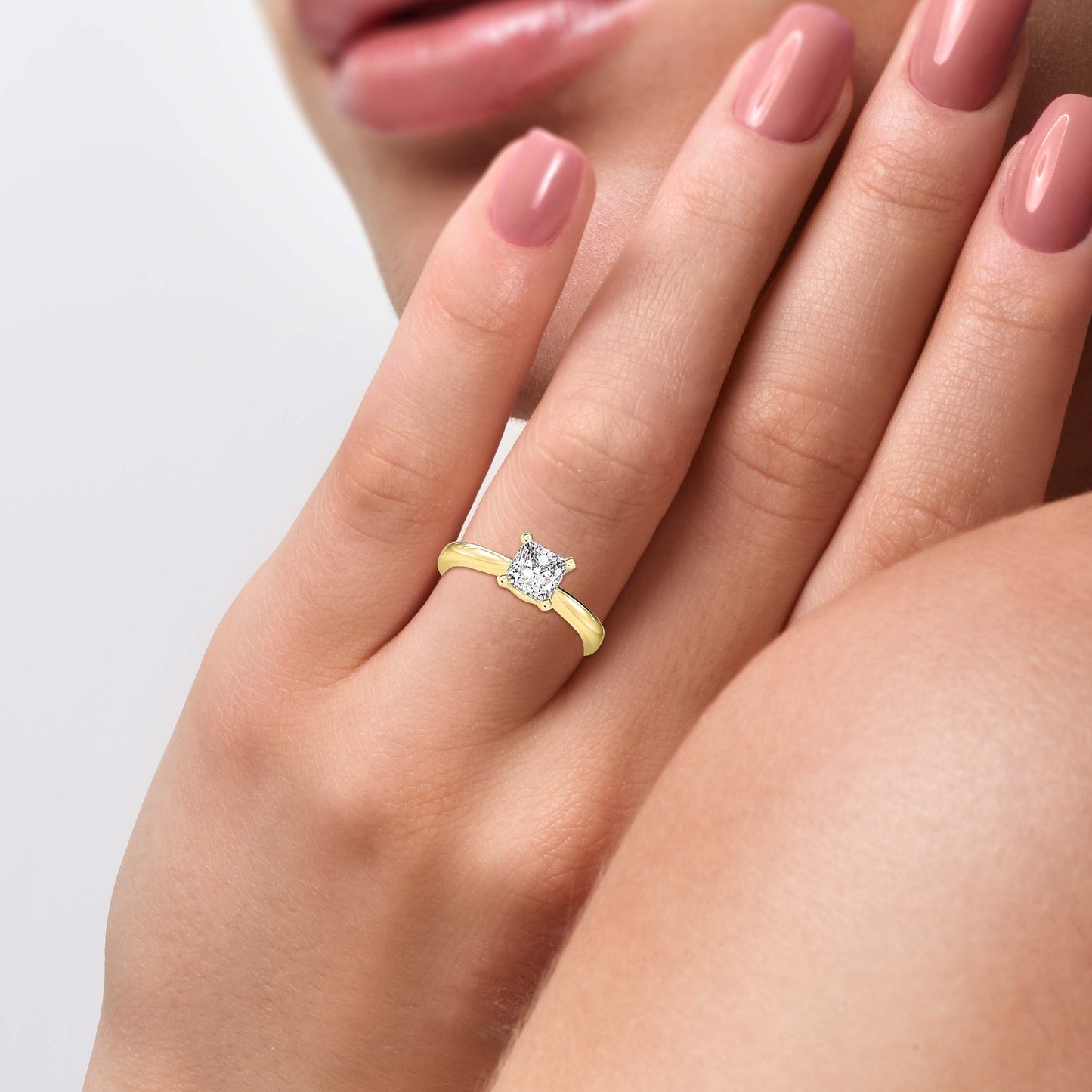 Highness Prone Diamond Ring Yellow gold