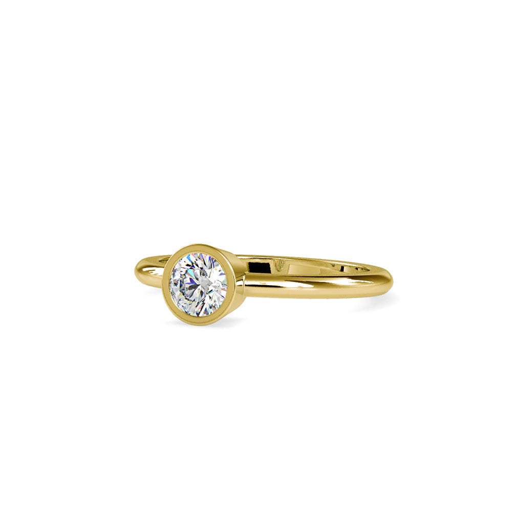 Brilliant Round Cut Diamond Engagement Ring Yellow gold