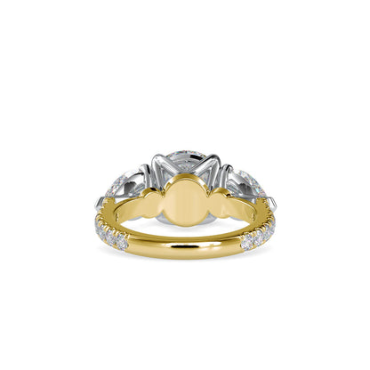 Selene Circle Engagement Ring Yellow gold