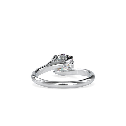 Nettles Curvy Diamond Ring Platinum