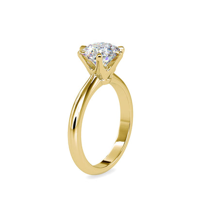 Six Prong Round Brilliant Cut Diamond Ring Yellow gold